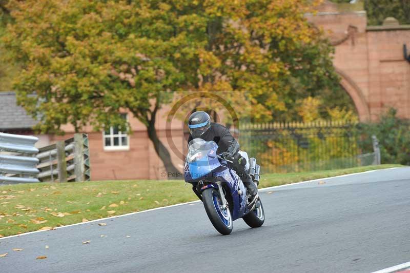 Motorcycle action photographs;Trackday digital images;event digital images;eventdigitalimages;no limits trackday;oulton park;oulton park circuit cheshire;oulton park photographs;peter wileman photography;trackday;trackday photos