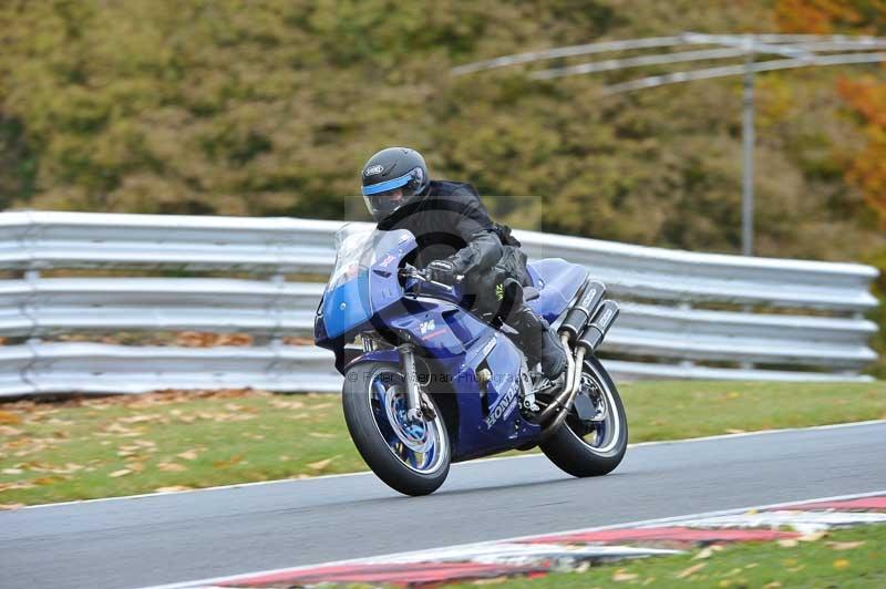 Motorcycle action photographs;Trackday digital images;event digital images;eventdigitalimages;no limits trackday;oulton park;oulton park circuit cheshire;oulton park photographs;peter wileman photography;trackday;trackday photos