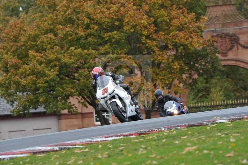 Motorcycle action photographs;Trackday digital images;event digital images;eventdigitalimages;no limits trackday;oulton park;oulton park circuit cheshire;oulton park photographs;peter wileman photography;trackday;trackday photos