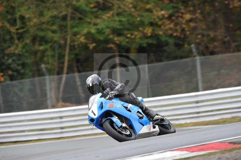 Motorcycle action photographs;Trackday digital images;event digital images;eventdigitalimages;no limits trackday;oulton park;oulton park circuit cheshire;oulton park photographs;peter wileman photography;trackday;trackday photos