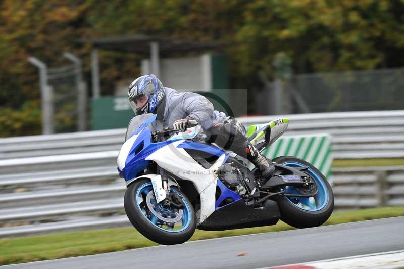 Motorcycle action photographs;Trackday digital images;event digital images;eventdigitalimages;no limits trackday;oulton park;oulton park circuit cheshire;oulton park photographs;peter wileman photography;trackday;trackday photos