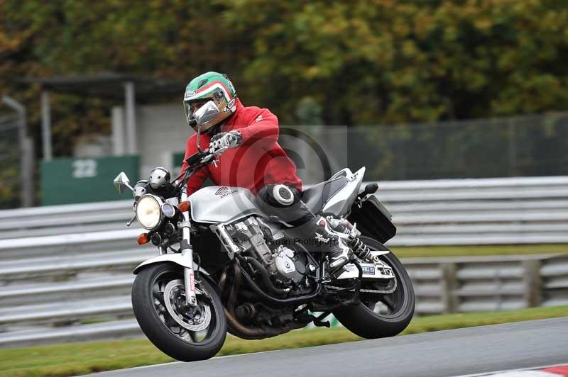 Motorcycle action photographs;Trackday digital images;event digital images;eventdigitalimages;no limits trackday;oulton park;oulton park circuit cheshire;oulton park photographs;peter wileman photography;trackday;trackday photos