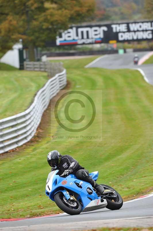 Motorcycle action photographs;Trackday digital images;event digital images;eventdigitalimages;no limits trackday;oulton park;oulton park circuit cheshire;oulton park photographs;peter wileman photography;trackday;trackday photos