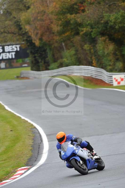 Motorcycle action photographs;Trackday digital images;event digital images;eventdigitalimages;no limits trackday;oulton park;oulton park circuit cheshire;oulton park photographs;peter wileman photography;trackday;trackday photos