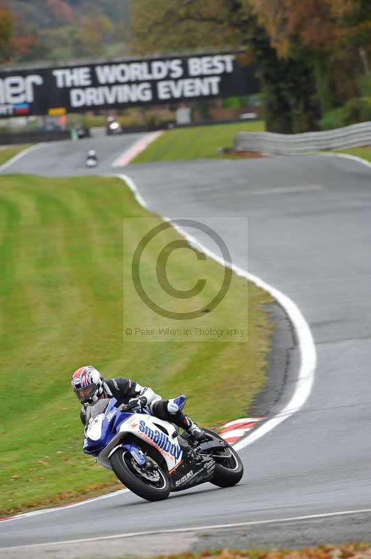 Motorcycle action photographs;Trackday digital images;event digital images;eventdigitalimages;no limits trackday;oulton park;oulton park circuit cheshire;oulton park photographs;peter wileman photography;trackday;trackday photos