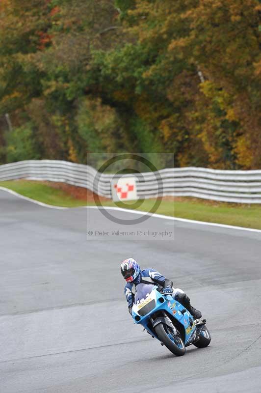 Motorcycle action photographs;Trackday digital images;event digital images;eventdigitalimages;no limits trackday;oulton park;oulton park circuit cheshire;oulton park photographs;peter wileman photography;trackday;trackday photos