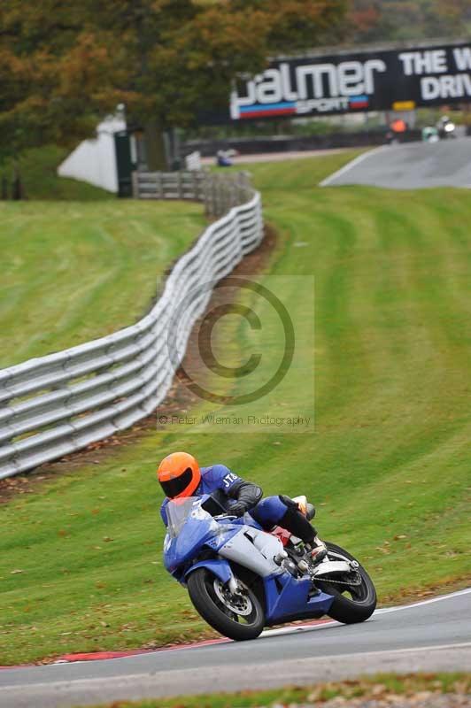 Motorcycle action photographs;Trackday digital images;event digital images;eventdigitalimages;no limits trackday;oulton park;oulton park circuit cheshire;oulton park photographs;peter wileman photography;trackday;trackday photos