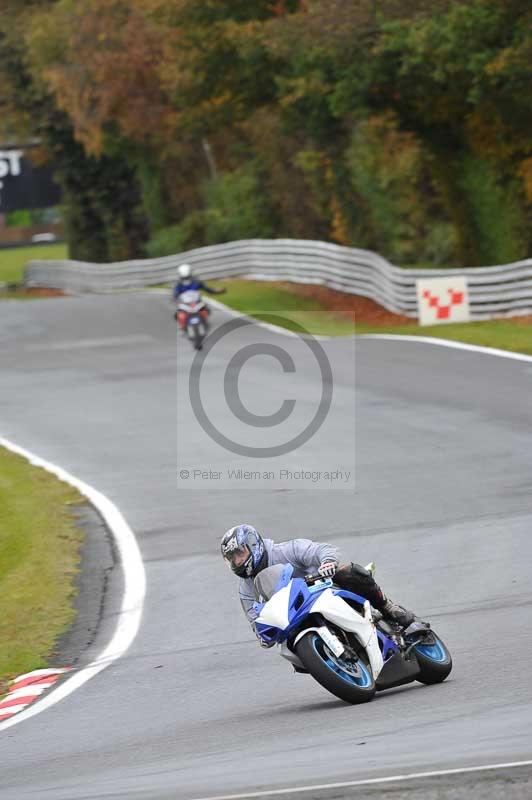 Motorcycle action photographs;Trackday digital images;event digital images;eventdigitalimages;no limits trackday;oulton park;oulton park circuit cheshire;oulton park photographs;peter wileman photography;trackday;trackday photos