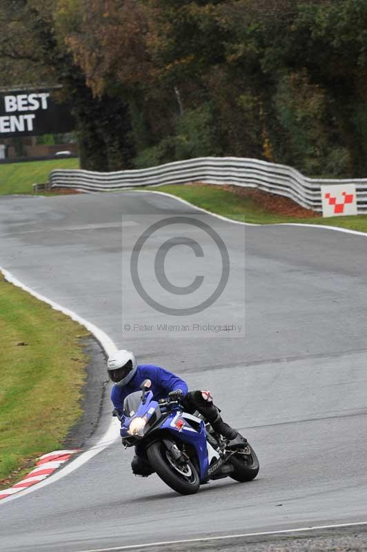 Motorcycle action photographs;Trackday digital images;event digital images;eventdigitalimages;no limits trackday;oulton park;oulton park circuit cheshire;oulton park photographs;peter wileman photography;trackday;trackday photos