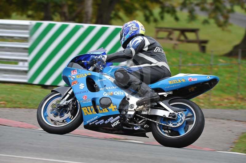 Motorcycle action photographs;Trackday digital images;event digital images;eventdigitalimages;no limits trackday;oulton park;oulton park circuit cheshire;oulton park photographs;peter wileman photography;trackday;trackday photos