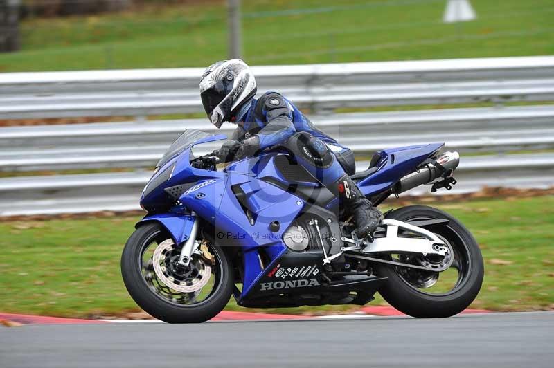 Motorcycle action photographs;Trackday digital images;event digital images;eventdigitalimages;no limits trackday;oulton park;oulton park circuit cheshire;oulton park photographs;peter wileman photography;trackday;trackday photos