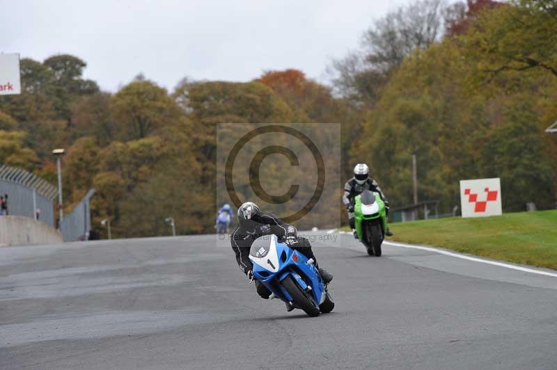 Motorcycle action photographs;Trackday digital images;event digital images;eventdigitalimages;no limits trackday;oulton park;oulton park circuit cheshire;oulton park photographs;peter wileman photography;trackday;trackday photos