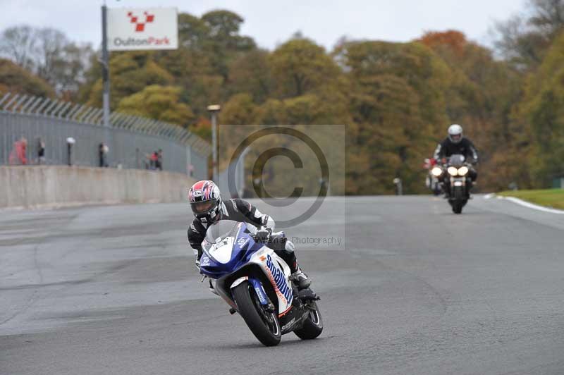 Motorcycle action photographs;Trackday digital images;event digital images;eventdigitalimages;no limits trackday;oulton park;oulton park circuit cheshire;oulton park photographs;peter wileman photography;trackday;trackday photos