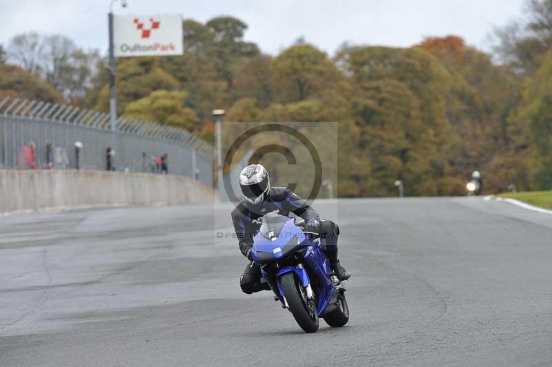 Motorcycle action photographs;Trackday digital images;event digital images;eventdigitalimages;no limits trackday;oulton park;oulton park circuit cheshire;oulton park photographs;peter wileman photography;trackday;trackday photos