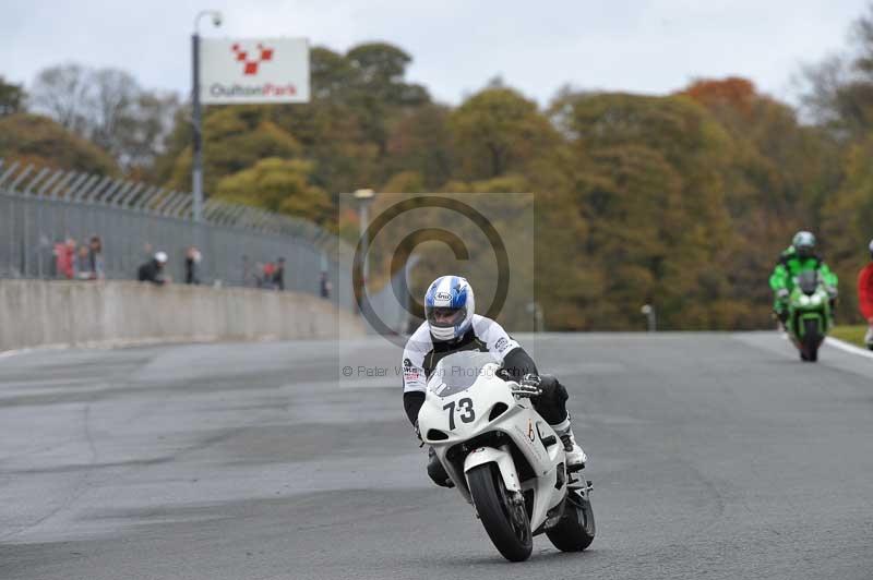 Motorcycle action photographs;Trackday digital images;event digital images;eventdigitalimages;no limits trackday;oulton park;oulton park circuit cheshire;oulton park photographs;peter wileman photography;trackday;trackday photos