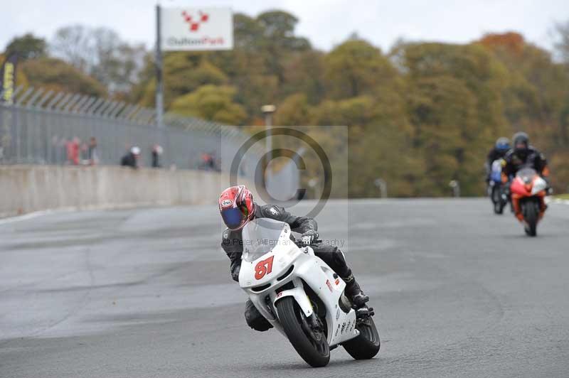 Motorcycle action photographs;Trackday digital images;event digital images;eventdigitalimages;no limits trackday;oulton park;oulton park circuit cheshire;oulton park photographs;peter wileman photography;trackday;trackday photos