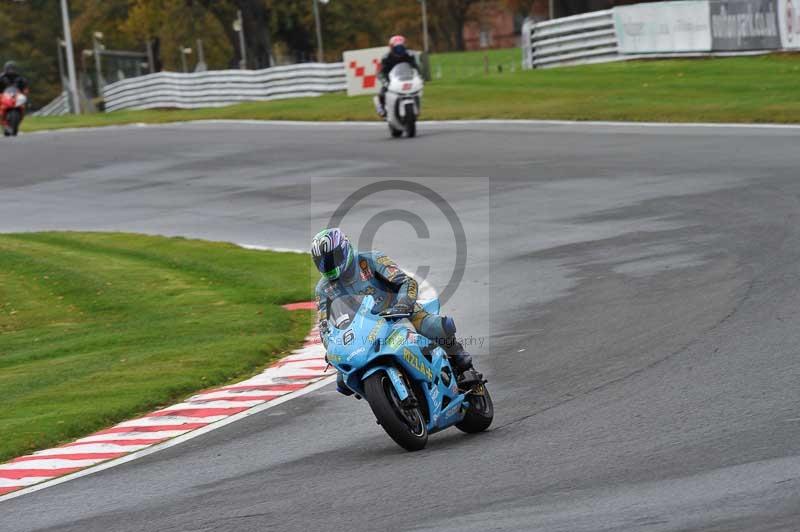 Motorcycle action photographs;Trackday digital images;event digital images;eventdigitalimages;no limits trackday;oulton park;oulton park circuit cheshire;oulton park photographs;peter wileman photography;trackday;trackday photos