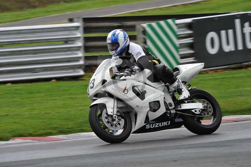 Motorcycle action photographs;Trackday digital images;event digital images;eventdigitalimages;no limits trackday;oulton park;oulton park circuit cheshire;oulton park photographs;peter wileman photography;trackday;trackday photos