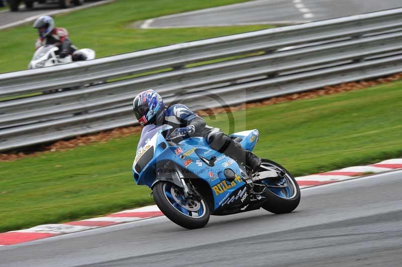 Motorcycle action photographs;Trackday digital images;event digital images;eventdigitalimages;no limits trackday;oulton park;oulton park circuit cheshire;oulton park photographs;peter wileman photography;trackday;trackday photos