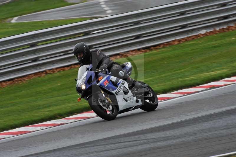 Motorcycle action photographs;Trackday digital images;event digital images;eventdigitalimages;no limits trackday;oulton park;oulton park circuit cheshire;oulton park photographs;peter wileman photography;trackday;trackday photos