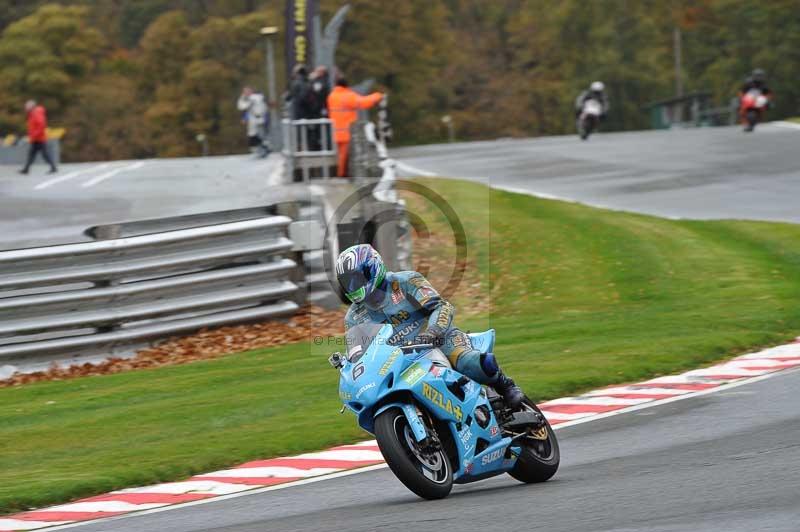 Motorcycle action photographs;Trackday digital images;event digital images;eventdigitalimages;no limits trackday;oulton park;oulton park circuit cheshire;oulton park photographs;peter wileman photography;trackday;trackday photos