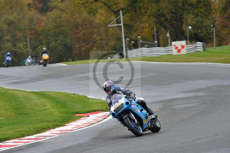 Motorcycle action photographs;Trackday digital images;event digital images;eventdigitalimages;no limits trackday;oulton park;oulton park circuit cheshire;oulton park photographs;peter wileman photography;trackday;trackday photos