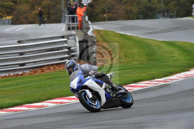 Motorcycle action photographs;Trackday digital images;event digital images;eventdigitalimages;no limits trackday;oulton park;oulton park circuit cheshire;oulton park photographs;peter wileman photography;trackday;trackday photos