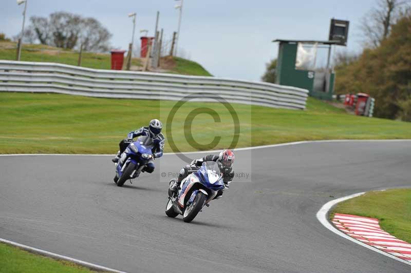 Motorcycle action photographs;Trackday digital images;event digital images;eventdigitalimages;no limits trackday;oulton park;oulton park circuit cheshire;oulton park photographs;peter wileman photography;trackday;trackday photos