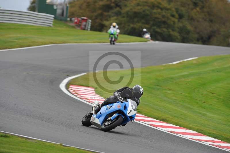 Motorcycle action photographs;Trackday digital images;event digital images;eventdigitalimages;no limits trackday;oulton park;oulton park circuit cheshire;oulton park photographs;peter wileman photography;trackday;trackday photos