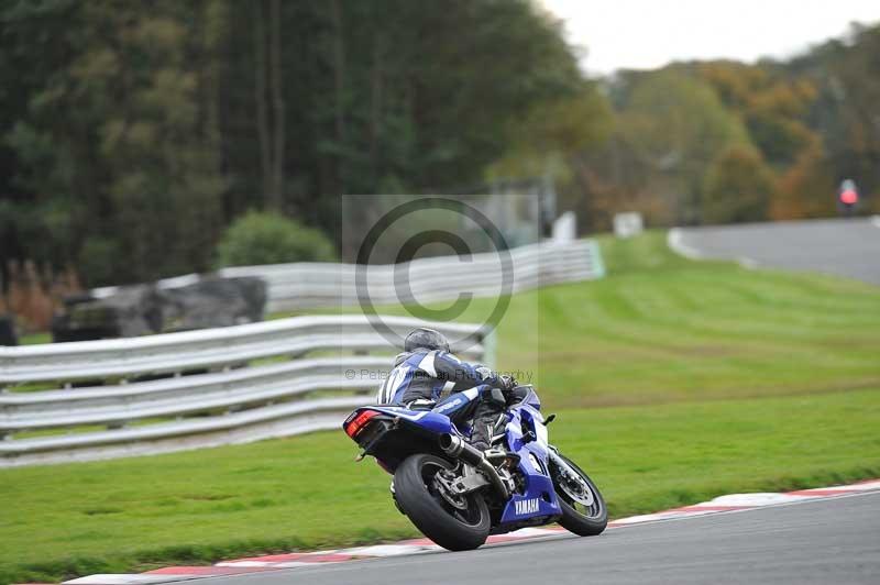 Motorcycle action photographs;Trackday digital images;event digital images;eventdigitalimages;no limits trackday;oulton park;oulton park circuit cheshire;oulton park photographs;peter wileman photography;trackday;trackday photos