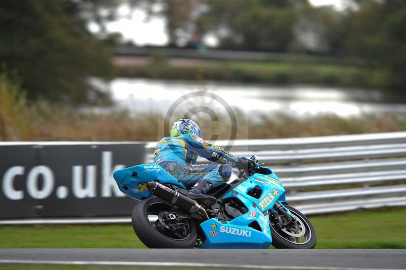 Motorcycle action photographs;Trackday digital images;event digital images;eventdigitalimages;no limits trackday;oulton park;oulton park circuit cheshire;oulton park photographs;peter wileman photography;trackday;trackday photos