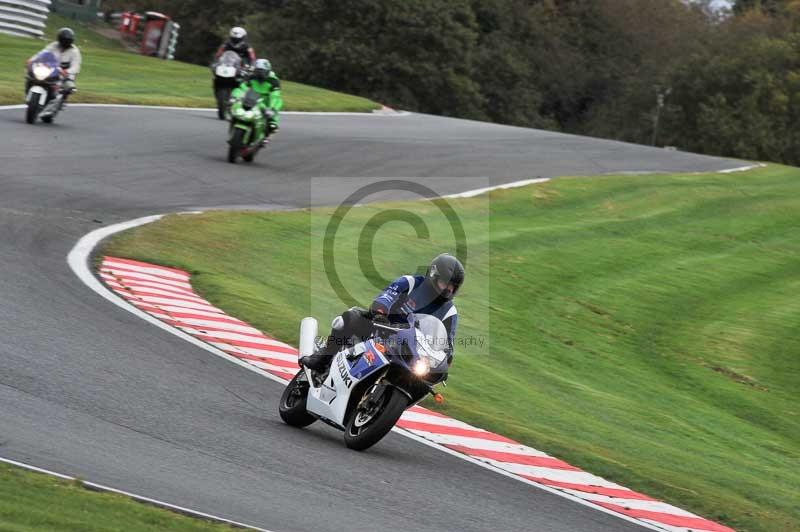 Motorcycle action photographs;Trackday digital images;event digital images;eventdigitalimages;no limits trackday;oulton park;oulton park circuit cheshire;oulton park photographs;peter wileman photography;trackday;trackday photos