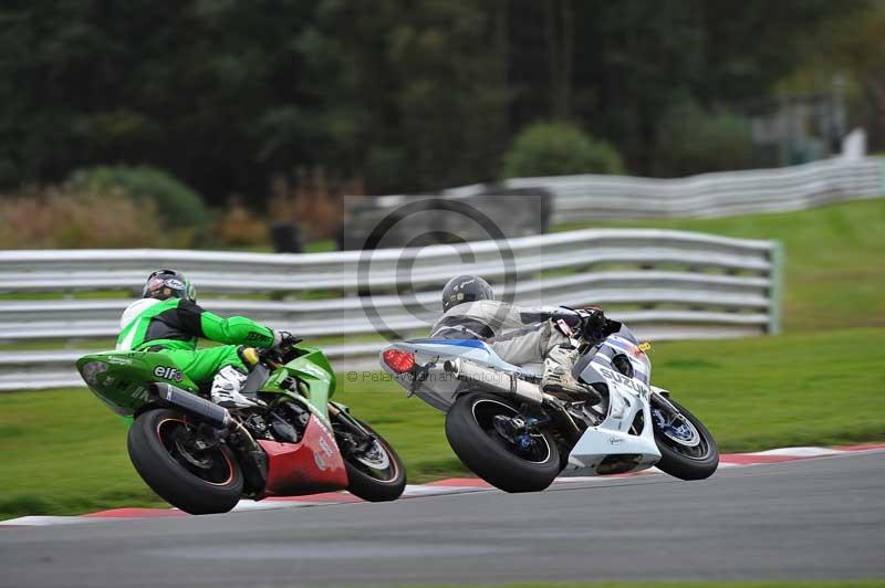 Motorcycle action photographs;Trackday digital images;event digital images;eventdigitalimages;no limits trackday;oulton park;oulton park circuit cheshire;oulton park photographs;peter wileman photography;trackday;trackday photos