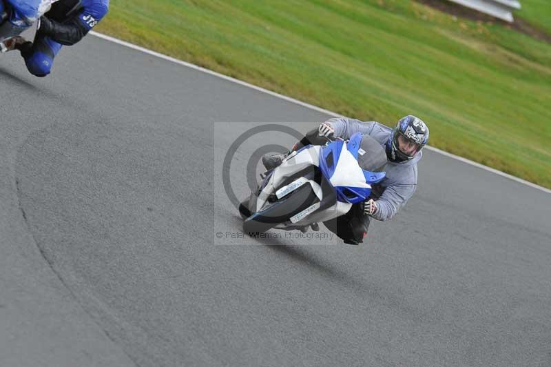 Motorcycle action photographs;Trackday digital images;event digital images;eventdigitalimages;no limits trackday;oulton park;oulton park circuit cheshire;oulton park photographs;peter wileman photography;trackday;trackday photos