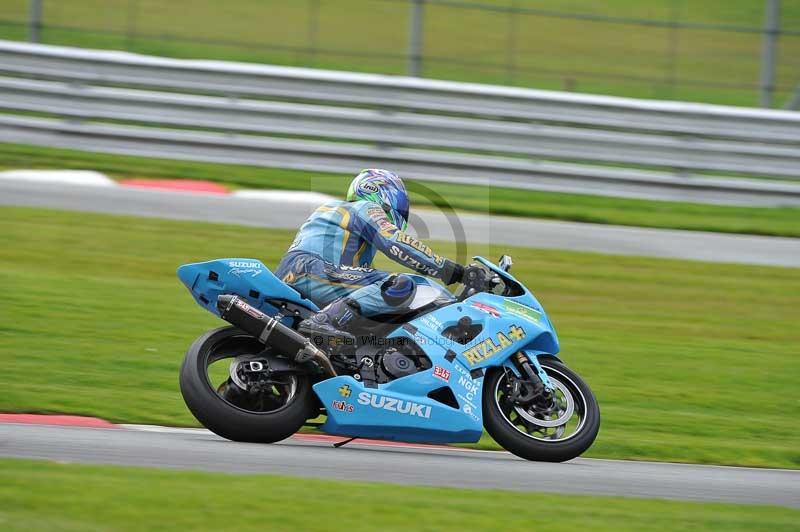 Motorcycle action photographs;Trackday digital images;event digital images;eventdigitalimages;no limits trackday;oulton park;oulton park circuit cheshire;oulton park photographs;peter wileman photography;trackday;trackday photos