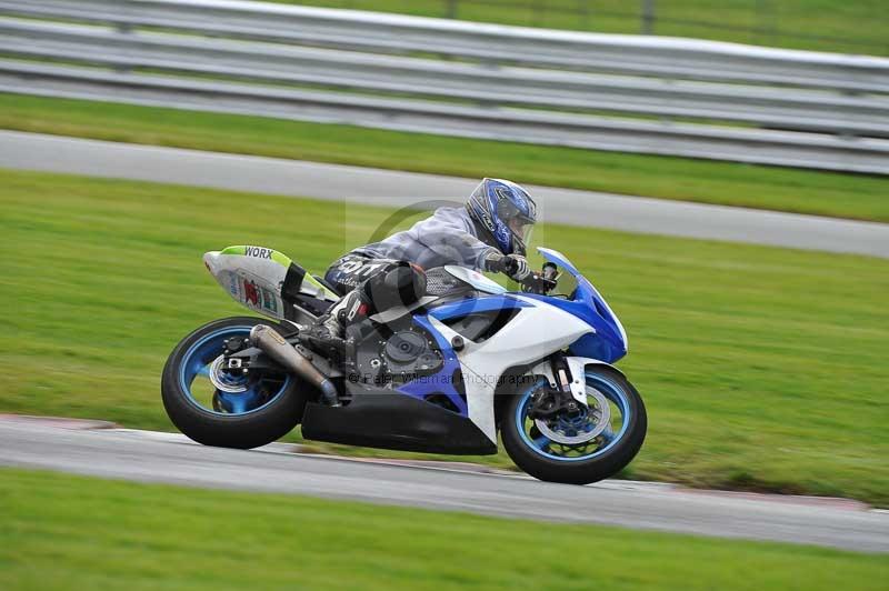 Motorcycle action photographs;Trackday digital images;event digital images;eventdigitalimages;no limits trackday;oulton park;oulton park circuit cheshire;oulton park photographs;peter wileman photography;trackday;trackday photos