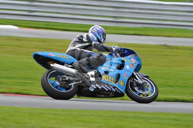 Motorcycle action photographs;Trackday digital images;event digital images;eventdigitalimages;no limits trackday;oulton park;oulton park circuit cheshire;oulton park photographs;peter wileman photography;trackday;trackday photos