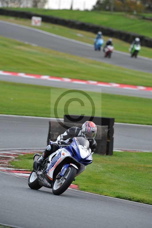 Motorcycle action photographs;Trackday digital images;event digital images;eventdigitalimages;no limits trackday;oulton park;oulton park circuit cheshire;oulton park photographs;peter wileman photography;trackday;trackday photos