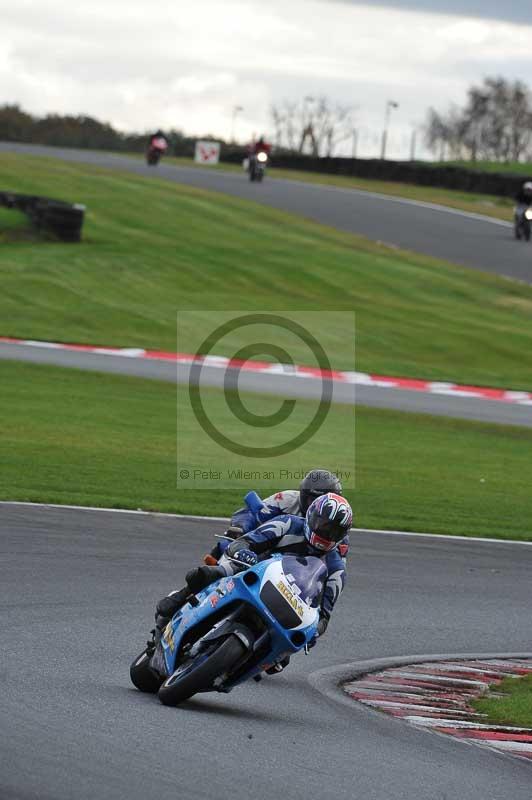 Motorcycle action photographs;Trackday digital images;event digital images;eventdigitalimages;no limits trackday;oulton park;oulton park circuit cheshire;oulton park photographs;peter wileman photography;trackday;trackday photos