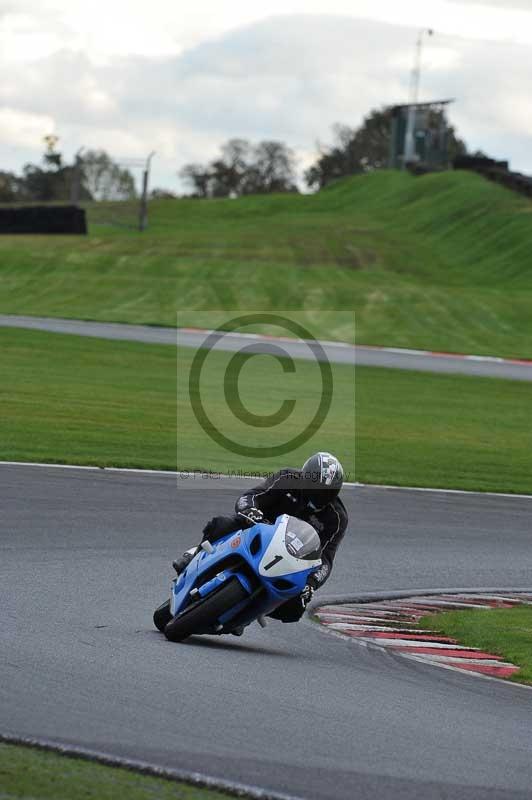 Motorcycle action photographs;Trackday digital images;event digital images;eventdigitalimages;no limits trackday;oulton park;oulton park circuit cheshire;oulton park photographs;peter wileman photography;trackday;trackday photos