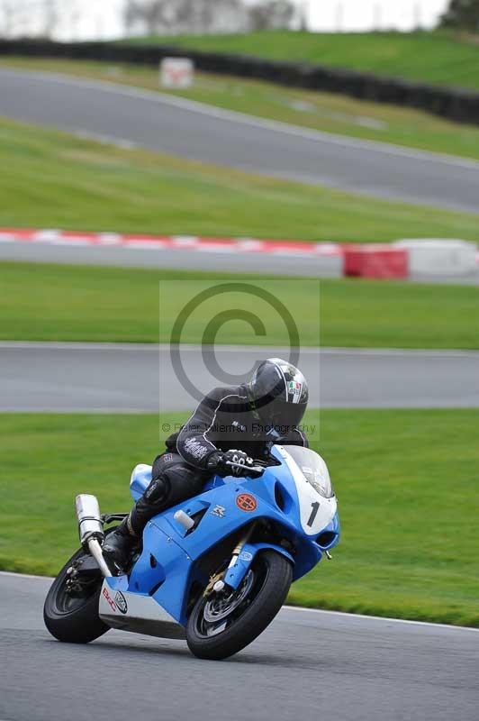 Motorcycle action photographs;Trackday digital images;event digital images;eventdigitalimages;no limits trackday;oulton park;oulton park circuit cheshire;oulton park photographs;peter wileman photography;trackday;trackday photos
