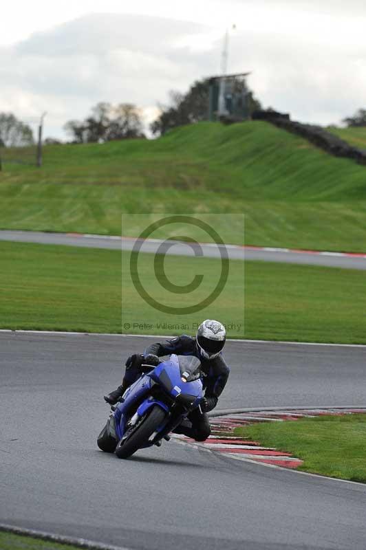 Motorcycle action photographs;Trackday digital images;event digital images;eventdigitalimages;no limits trackday;oulton park;oulton park circuit cheshire;oulton park photographs;peter wileman photography;trackday;trackday photos