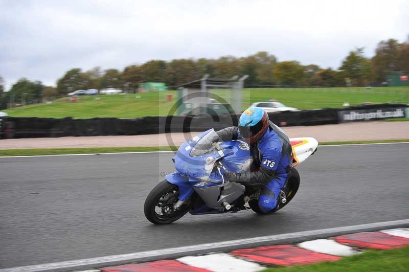 Motorcycle action photographs;Trackday digital images;event digital images;eventdigitalimages;no limits trackday;oulton park;oulton park circuit cheshire;oulton park photographs;peter wileman photography;trackday;trackday photos