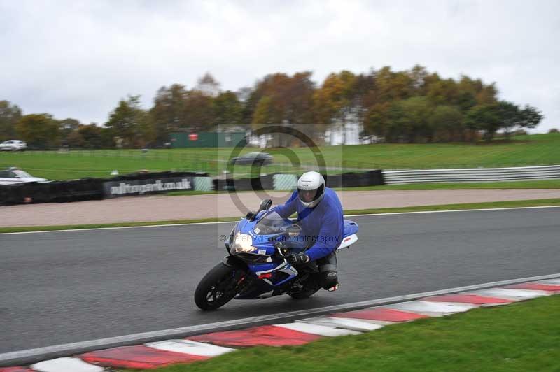 Motorcycle action photographs;Trackday digital images;event digital images;eventdigitalimages;no limits trackday;oulton park;oulton park circuit cheshire;oulton park photographs;peter wileman photography;trackday;trackday photos