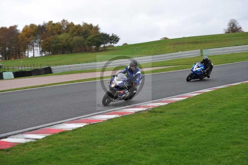 Motorcycle action photographs;Trackday digital images;event digital images;eventdigitalimages;no limits trackday;oulton park;oulton park circuit cheshire;oulton park photographs;peter wileman photography;trackday;trackday photos