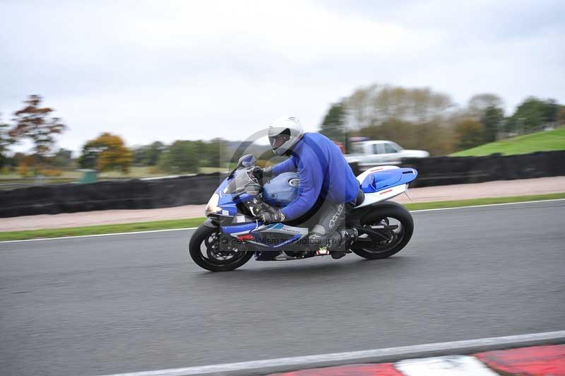 Motorcycle action photographs;Trackday digital images;event digital images;eventdigitalimages;no limits trackday;oulton park;oulton park circuit cheshire;oulton park photographs;peter wileman photography;trackday;trackday photos