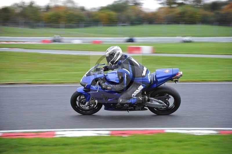 Motorcycle action photographs;Trackday digital images;event digital images;eventdigitalimages;no limits trackday;oulton park;oulton park circuit cheshire;oulton park photographs;peter wileman photography;trackday;trackday photos