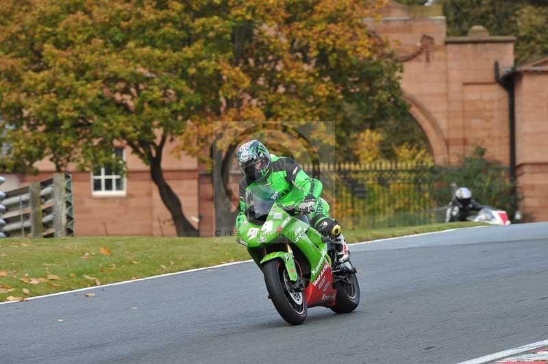 Motorcycle action photographs;Trackday digital images;event digital images;eventdigitalimages;no limits trackday;oulton park;oulton park circuit cheshire;oulton park photographs;peter wileman photography;trackday;trackday photos
