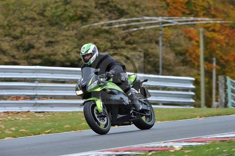 Motorcycle action photographs;Trackday digital images;event digital images;eventdigitalimages;no limits trackday;oulton park;oulton park circuit cheshire;oulton park photographs;peter wileman photography;trackday;trackday photos