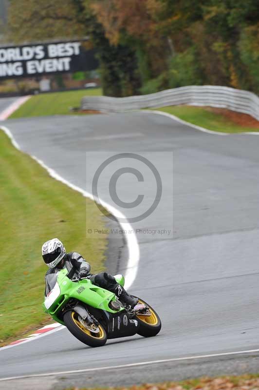 Motorcycle action photographs;Trackday digital images;event digital images;eventdigitalimages;no limits trackday;oulton park;oulton park circuit cheshire;oulton park photographs;peter wileman photography;trackday;trackday photos